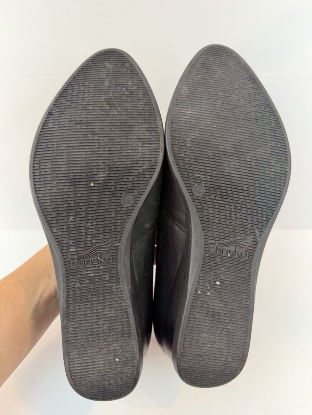 Dansko Women's Shanda Waterproof Wedge Heel Pointed Toe Leather Size 39 US 9 - Picture 6 of 9
